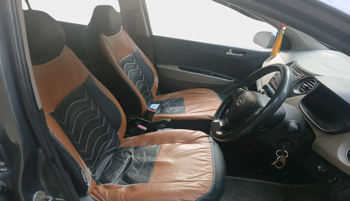 2015 Hyundai Grand i10 SPORTZ 1.2 KAPPA VTVT, Petrol, Manual, 1,14,445 km, interior