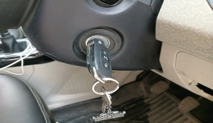 2021 Tata NEXON XZ PETROL, Petrol, Manual, 84,302 km, interior