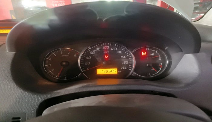 2011 Maruti Swift VXI, CNG, Manual, 1,19,507 km, interior