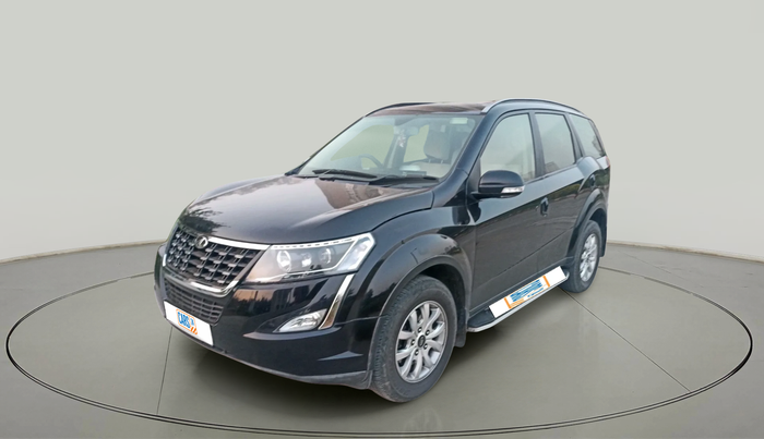 2019 Mahindra XUV500 W9, Diesel, Manual, 68,352 km, exterior