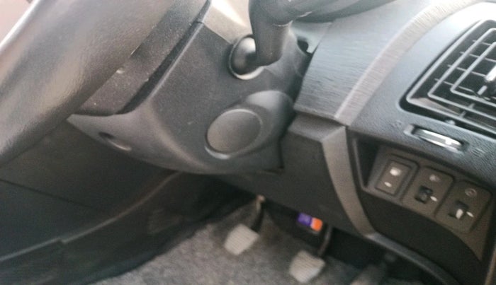 2019 Mahindra XUV500 W9, Diesel, Manual, 68,352 km, interior