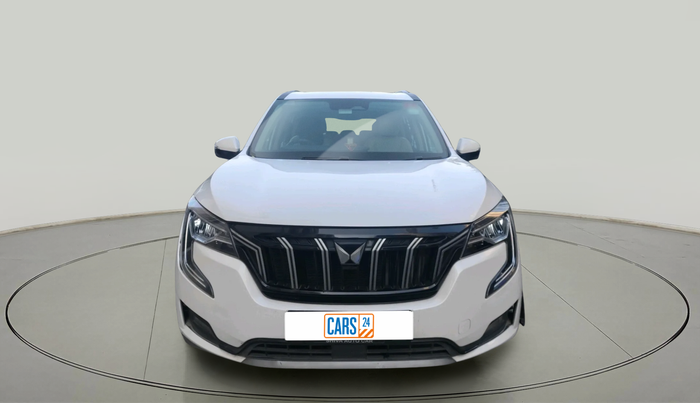 2024 Mahindra XUV700 AX 7 LUXURY P AT 7 STR, Petrol, Automatic, 28,392 km, exterior