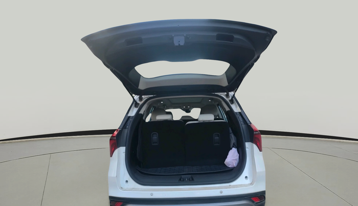 2024 Mahindra XUV700 AX 7 LUXURY P AT 7 STR, Petrol, Automatic, 28,392 km, exterior