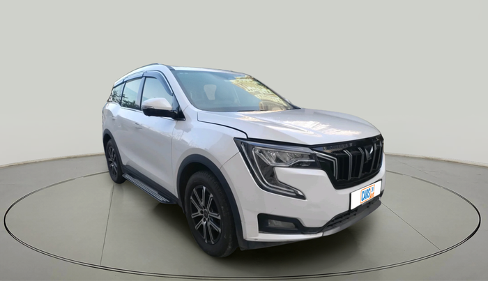2024 Mahindra XUV700 AX 7 LUXURY P AT 7 STR, Petrol, Automatic, 28,392 km, exterior