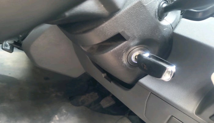 2018 Mahindra KUV 100 NXT K4+ D 6 STR, Diesel, Manual, 55,214 km, interior