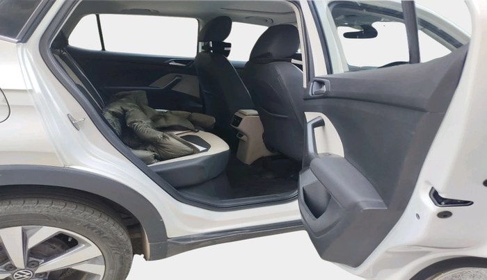 2023 Volkswagen TAIGUN TOPLINE 1.0 TSI AT, Petrol, Automatic, 54,144 km, interior