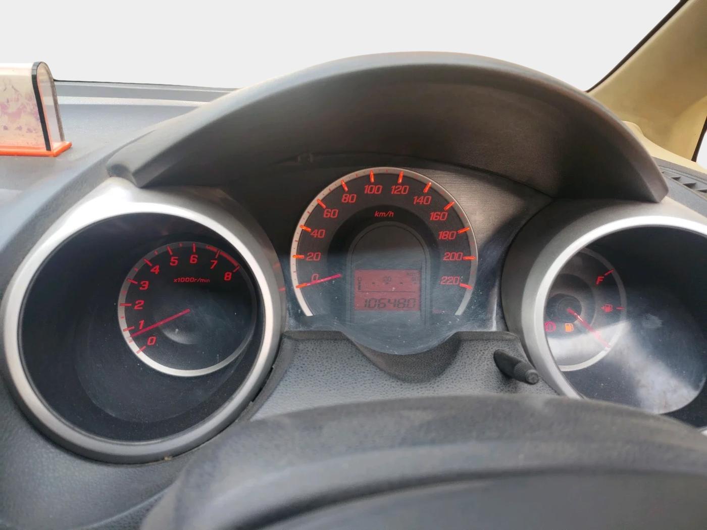 2011 Honda Jazz 1.2 L I-VTEC SELECT, CNG, Manual, 1,06,480 km, interior