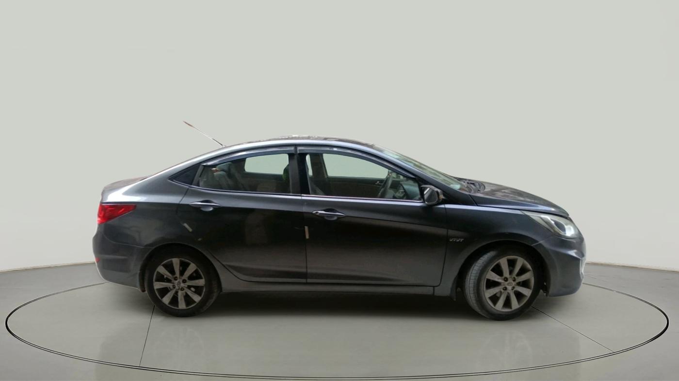 2013 Hyundai Verna FLUIDIC 1.6 VTVT SX, Petrol, Manual, 1,00,000 km, exterior