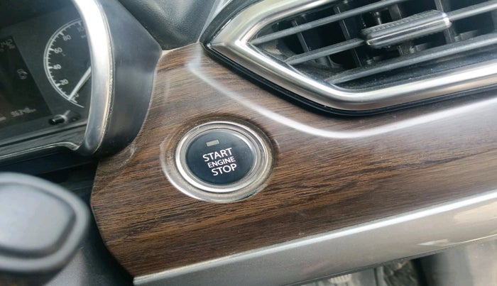 2019 Tata Harrier XT 2.0L KRYOTEC, Diesel, Manual, 96,348 km, interior