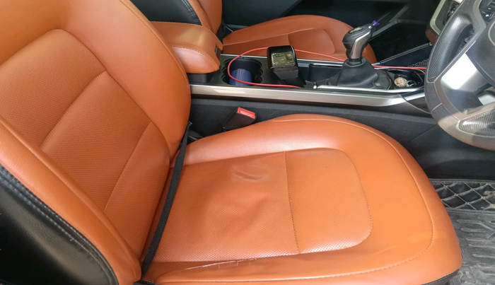 2019 Tata Harrier XT 2.0L KRYOTEC, Diesel, Manual, 96,348 km, interior