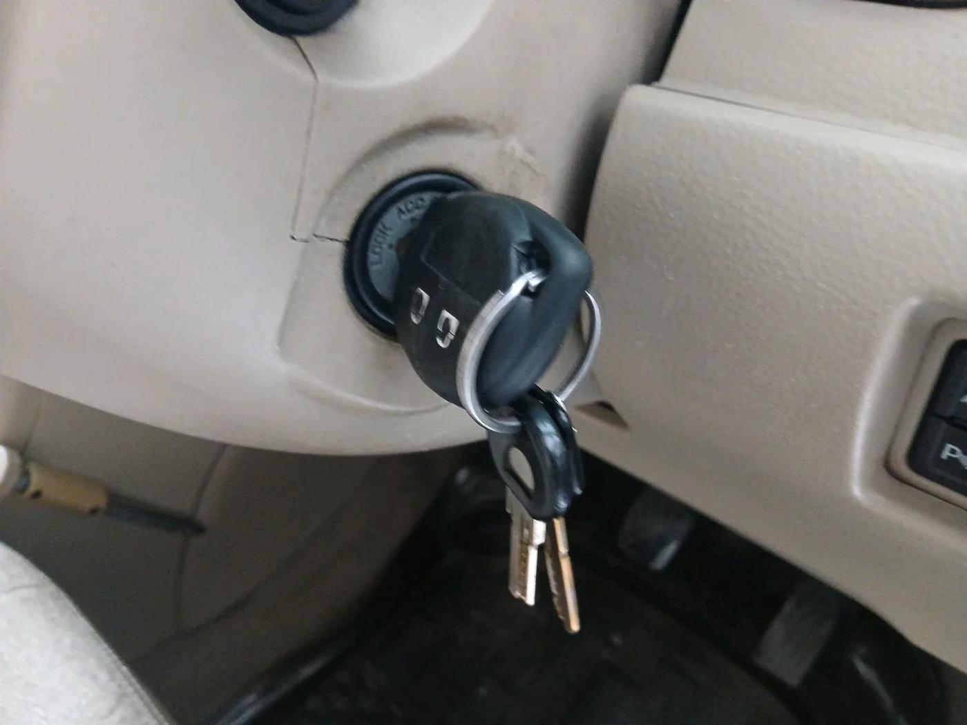 2016 Maruti Ertiga VXI CNG, CNG, Manual, 1,09,894 km, interior