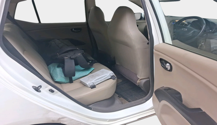 2010 Hyundai i10 MAGNA 1.2, Petrol, Manual, 59,102 km, interior