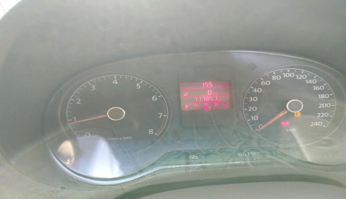 2014 Volkswagen Vento HIGHLINE 1.6 MPI, Petrol, Manual, 1,17,851 km, interior