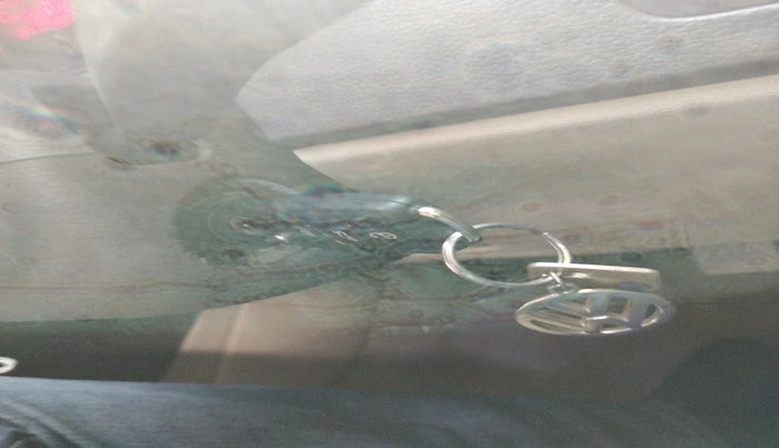 2014 Volkswagen Vento HIGHLINE 1.6 MPI, Petrol, Manual, 1,17,851 km, interior