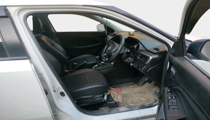 2022 Maruti BREZZA VXI, Petrol, Manual, 8,244 km, interior