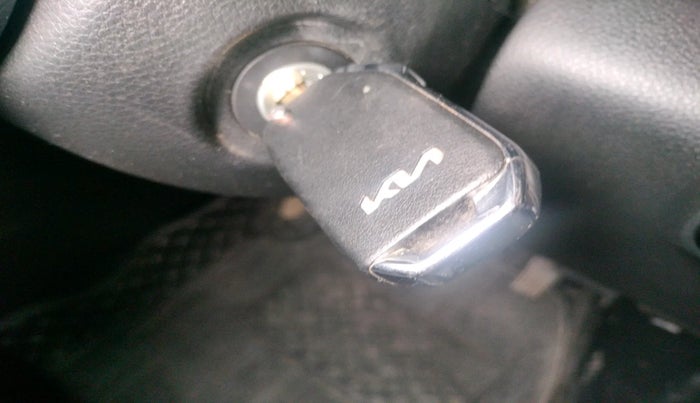 2024 KIA SONET HTK (O) 1.2 Petrol MT, Petrol, Manual, 15,998 km, interior