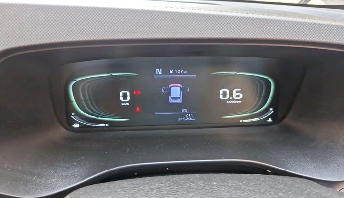 2024 KIA CARENS PRESTIGE PLUS 1.5 PETROL IMT 7 STR, Petrol, Manual, 31,520 km, interior