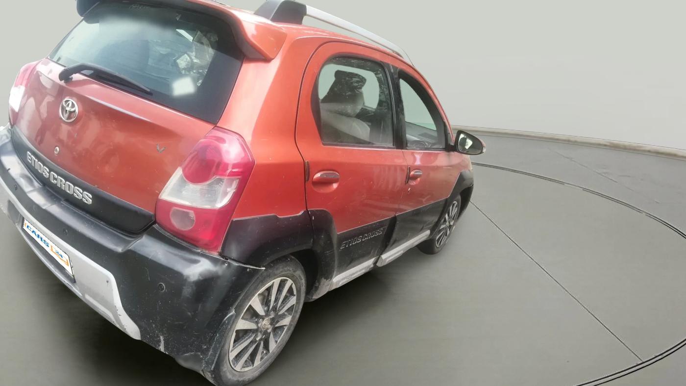 2014 Toyota Etios CROSS 1.5 V, Petrol, Manual, 1,06,445 km, exterior