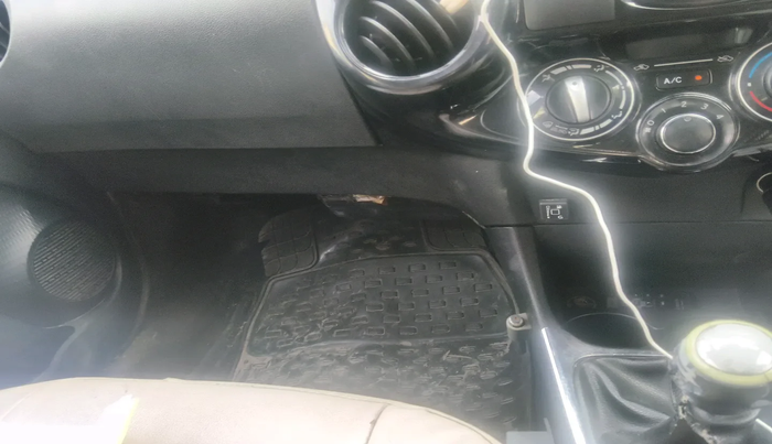 2014 Toyota Etios CROSS 1.5 V, Petrol, Manual, 1,06,445 km, interior