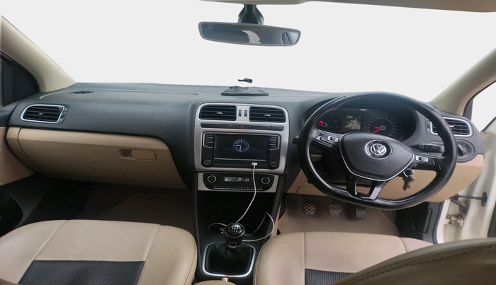 2018 Volkswagen Ameo HIGHLINE PLUS 1.0L 16 ALLOY, Petrol, Manual, 68,412 km, interior