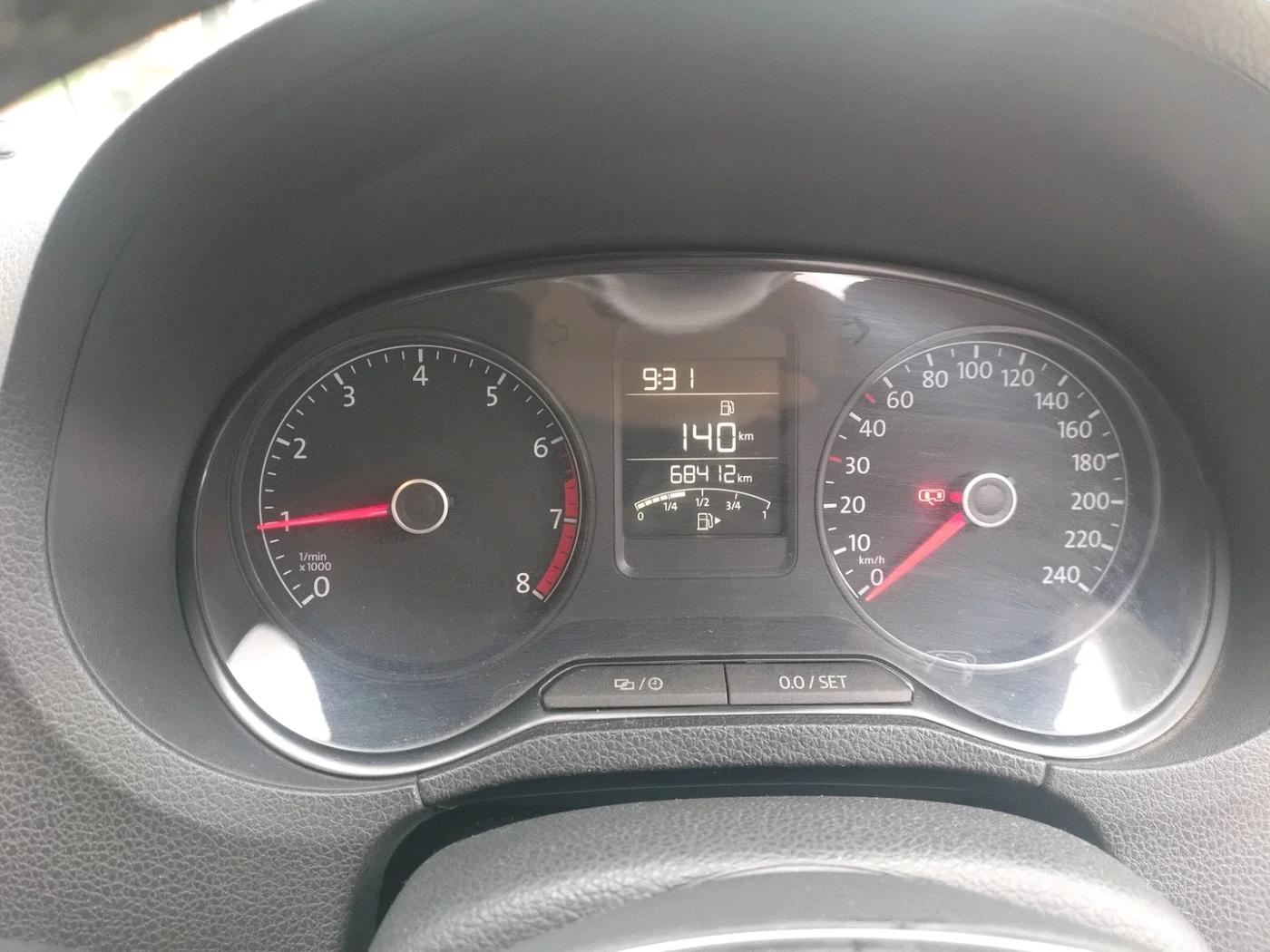 2018 Volkswagen Ameo HIGHLINE PLUS 1.0L 16 ALLOY, Petrol, Manual, 68,412 km, interior