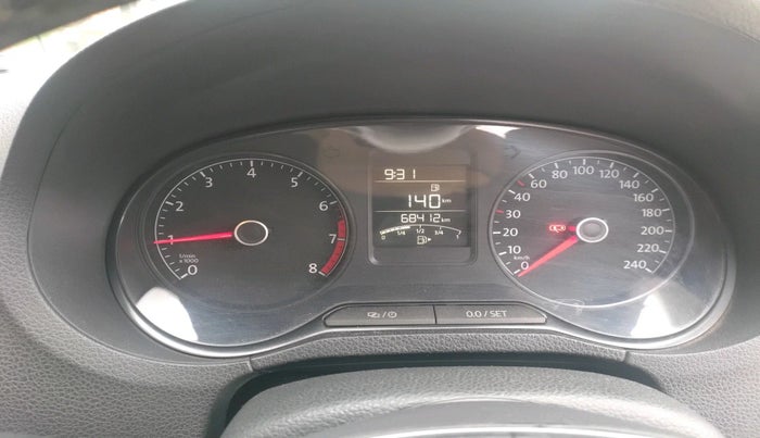 2018 Volkswagen Ameo HIGHLINE PLUS 1.0L 16 ALLOY, Petrol, Manual, 68,412 km, interior