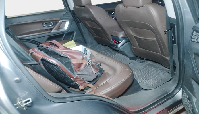 2019 Tata Harrier XZ 2.0L, Diesel, Manual, 1,07,000 km, interior