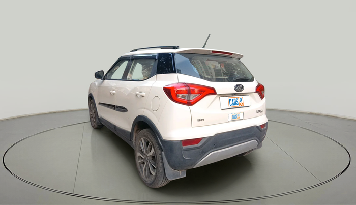 2021 Mahindra XUV300 W8 (O) 1.5 DIESEL, Diesel, Manual, 25,468 km, exterior
