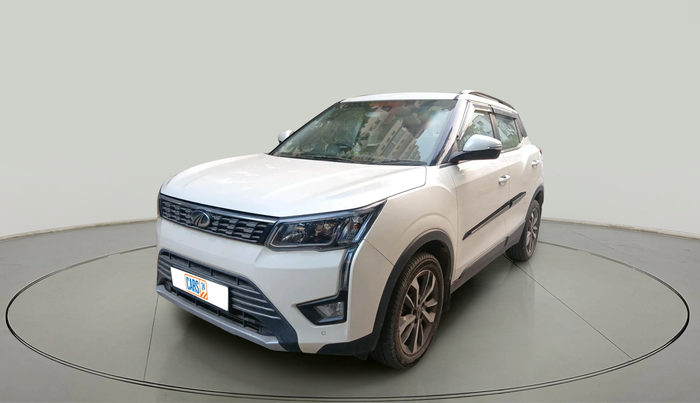 2021 Mahindra XUV300 W8 (O) 1.5 DIESEL, Diesel, Manual, 25,468 km, exterior