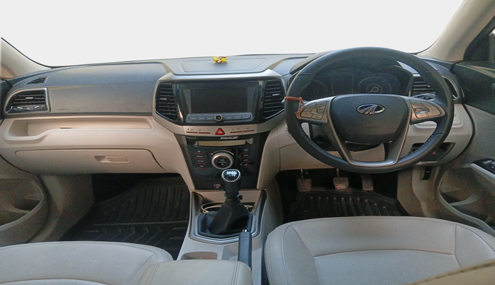 2021 Mahindra XUV300 W8 (O) 1.5 DIESEL, Diesel, Manual, 25,468 km, interior
