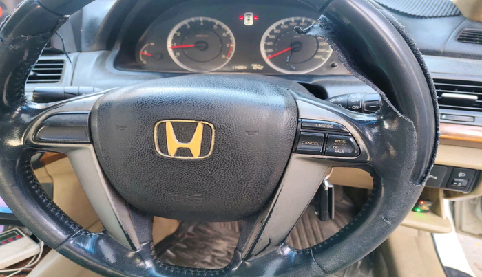 2011 Honda Accord 2.4L I-VTEC MT, Petrol, Manual, 1,14,064 km, interior