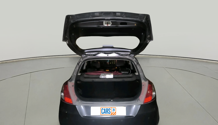 2015 Maruti Swift VXI, Petrol, Manual, 96,035 km, exterior