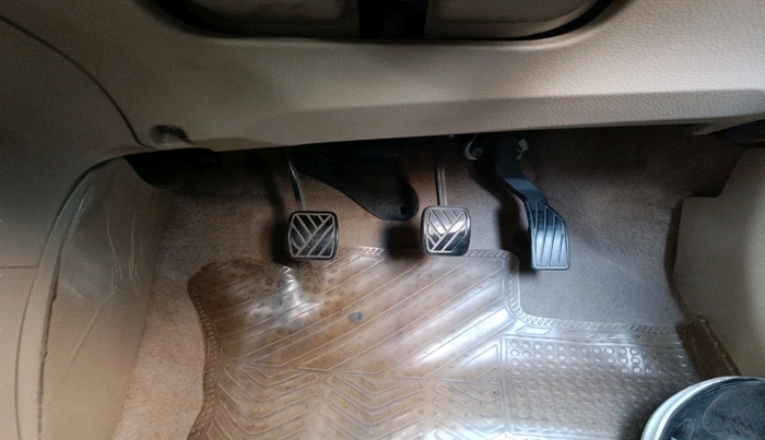 2013 Maruti Ertiga VXI CNG, Petrol, Manual, 1,11,831 km, interior