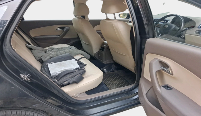 2016 Skoda Rapid AMBITION 1.5 TDI AT, Diesel, Automatic, 1,59,490 km, interior