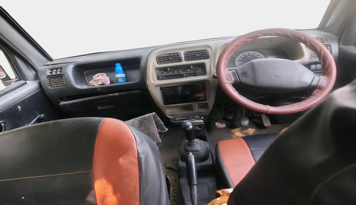 2017 Maruti Eeco 7 STR, Petrol, Manual, 92,390 km, interior