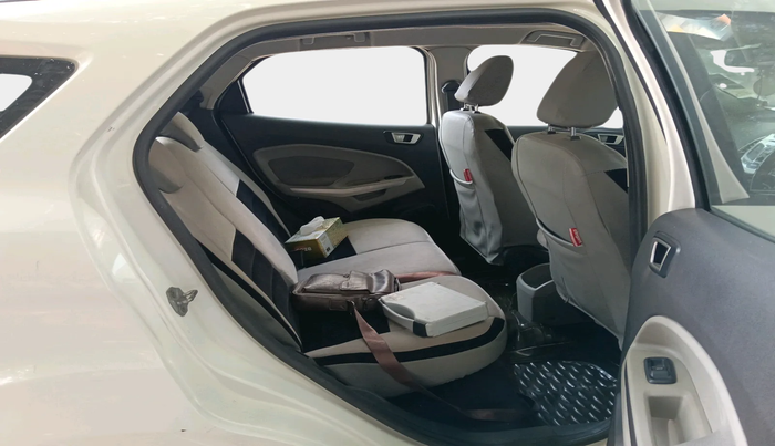 2014 Ford Ecosport TITANIUM 1.5L DIESEL, Diesel, Manual, 1,43,808 km, interior