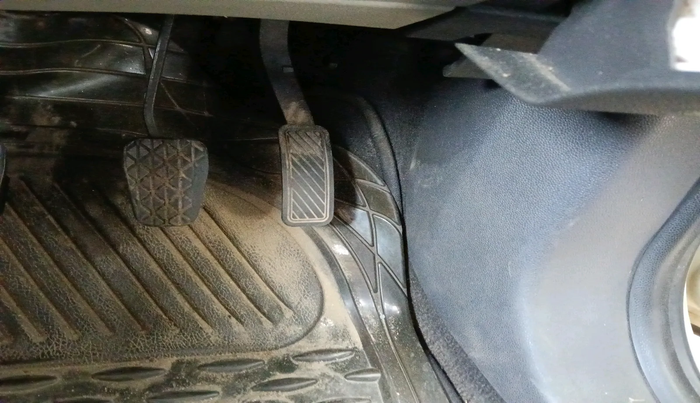 2014 Ford Ecosport TITANIUM 1.5L DIESEL, Diesel, Manual, 1,43,808 km, interior