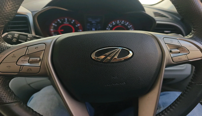 2022 Mahindra XUV300 W8 (O) 1.2 PETROL, Petrol, Manual, 23,983 km, interior