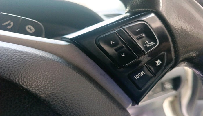 2014 Maruti Swift ZXI, Petrol, Manual, 1,21,780 km, interior