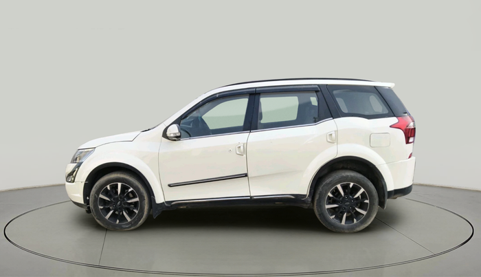 2021 Mahindra XUV500 W11, Diesel, Manual, 83,699 km, exterior