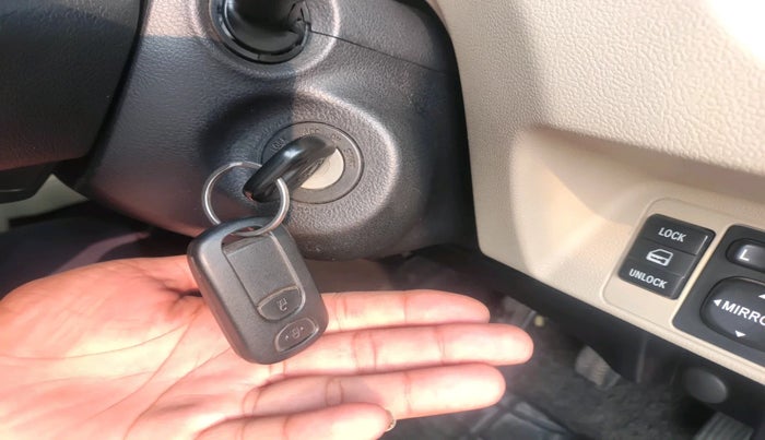 2016 Toyota Etios Liva VX, Petrol, Manual, 73,049 km, interior