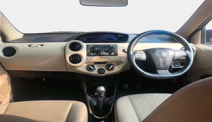 2016 Toyota Etios Liva VX, Petrol, Manual, 73,049 km, interior