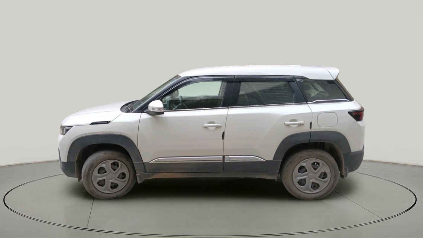 2023 Maruti BREZZA VXI, Petrol, Manual, 13,499 km, exterior