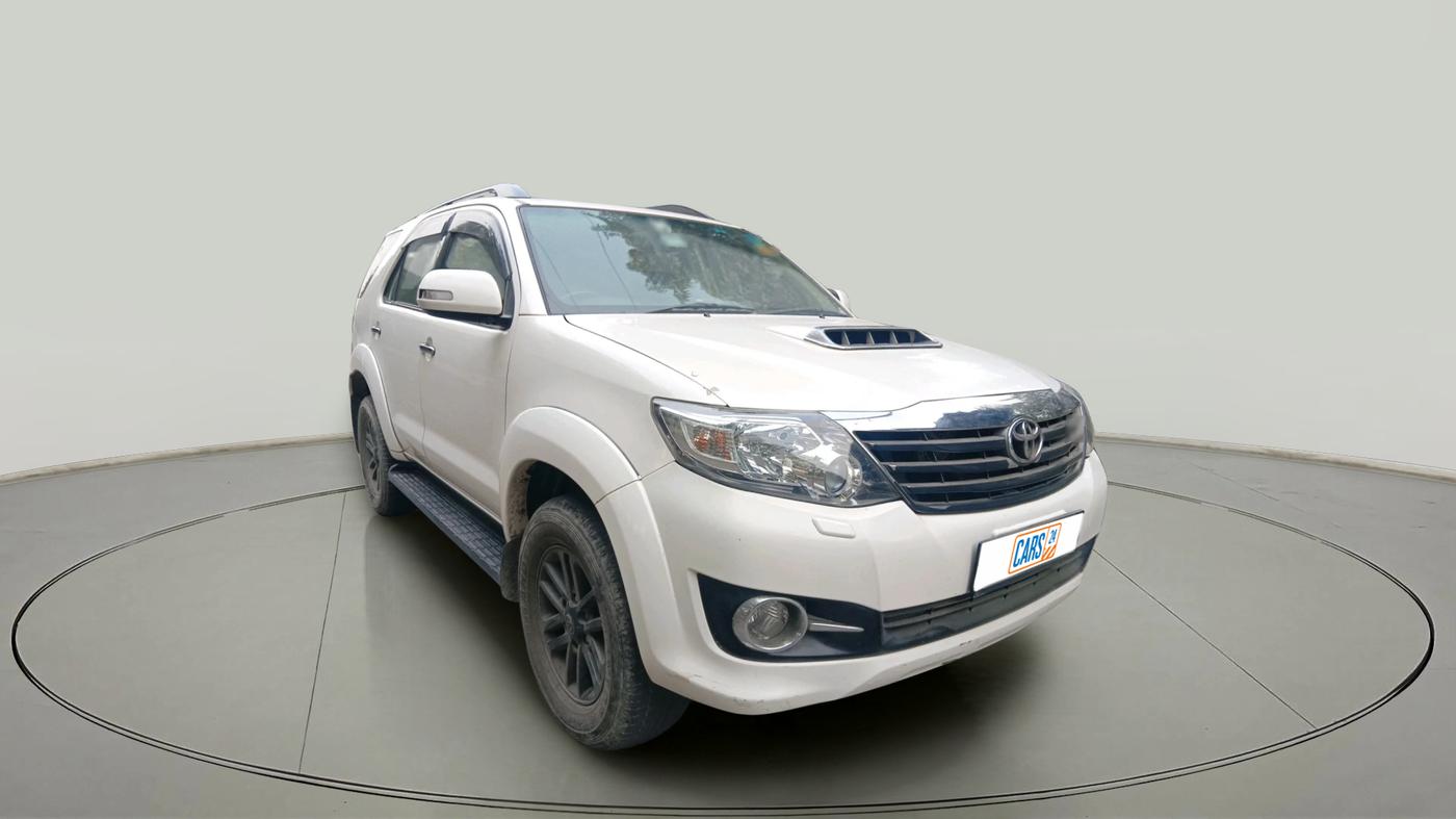 2016 Toyota Fortuner 3.0 4X2 MT, Diesel, Manual, 74,393 km, exterior