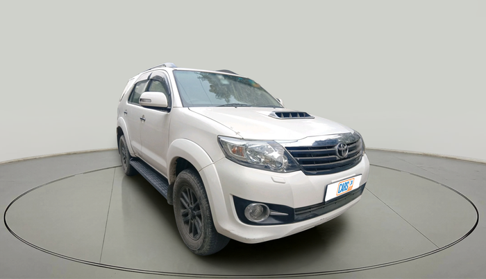 2016 Toyota Fortuner 3.0 4X2 MT, Diesel, Manual, 74,393 km, exterior