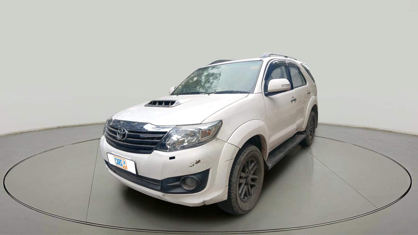 2016 Toyota Fortuner 3.0 4X2 MT, Diesel, Manual, 74,393 km, exterior