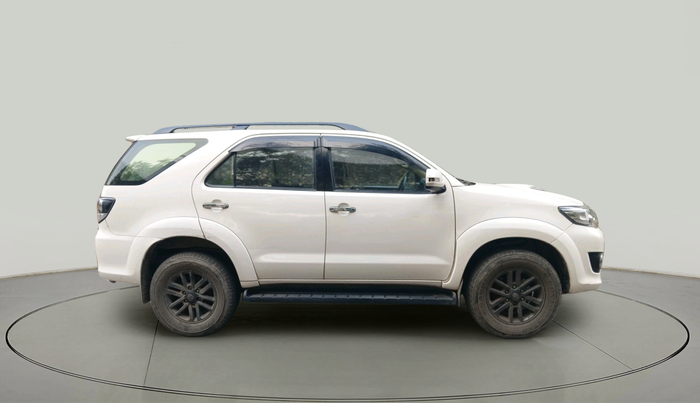 2016 Toyota Fortuner 3.0 4X2 MT, Diesel, Manual, 74,393 km, exterior