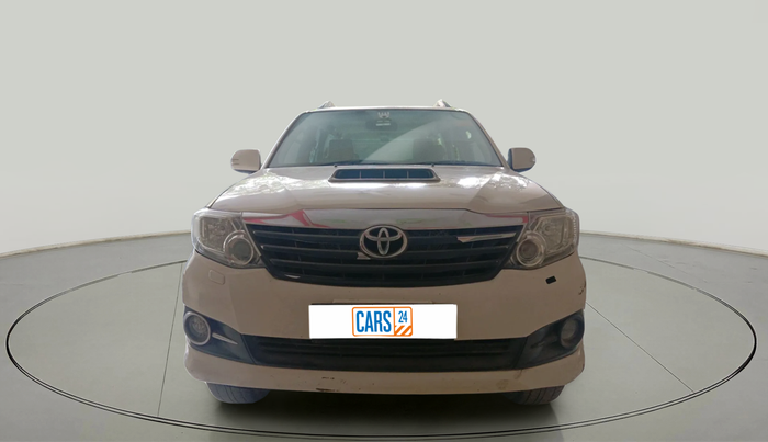 2016 Toyota Fortuner 3.0 4X2 MT, Diesel, Manual, 74,393 km, exterior