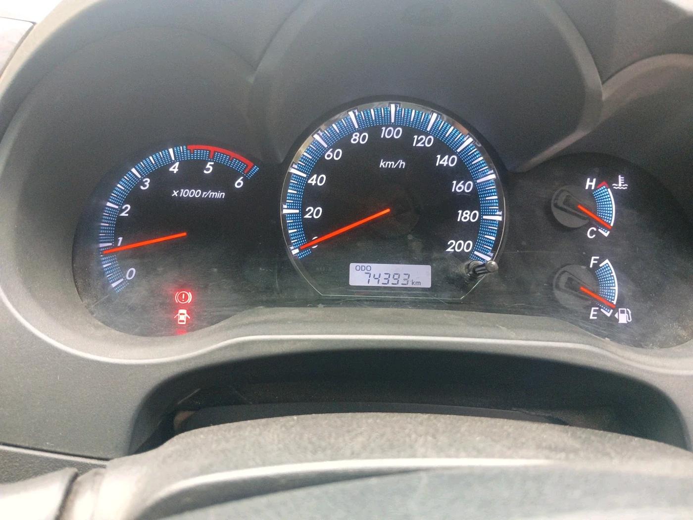 2016 Toyota Fortuner 3.0 4X2 MT, Diesel, Manual, 74,393 km, interior