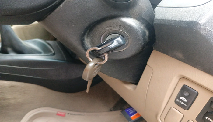 2016 Toyota Fortuner 3.0 4X2 MT, Diesel, Manual, 74,393 km, interior